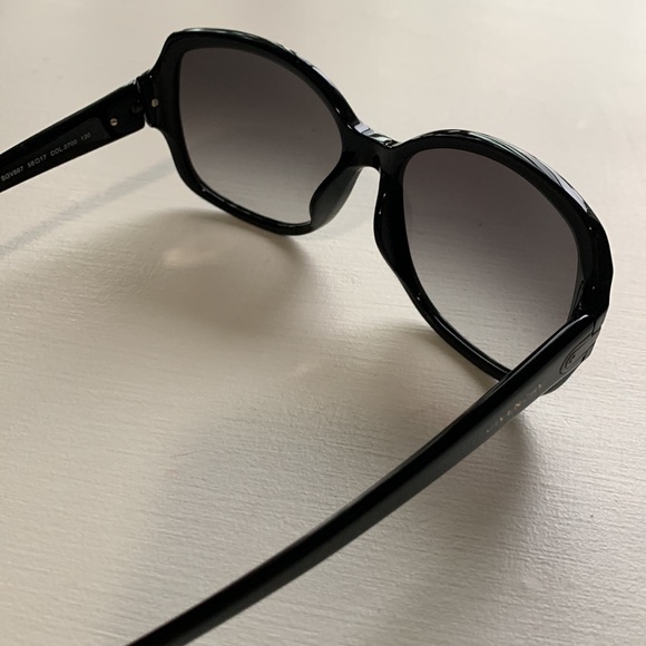 GIVENCHY Sunglasses - Picture 6 of 6